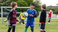 Unge får støtte til fodboldturnering i udlandet