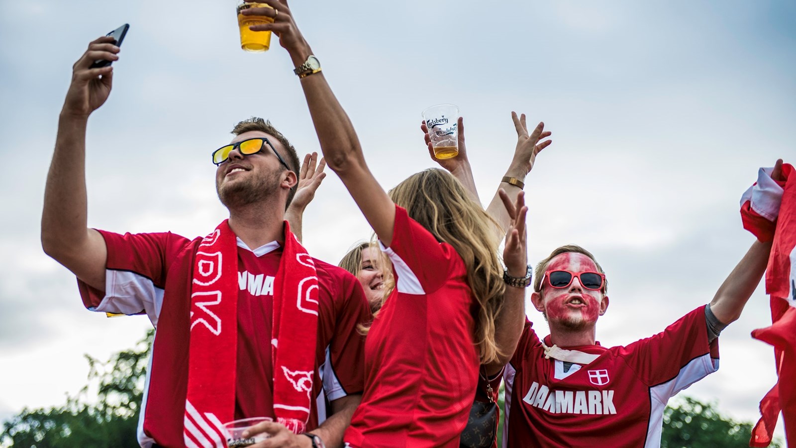 Fantastiske Fodboldfester skal bringe danskerne sammen
