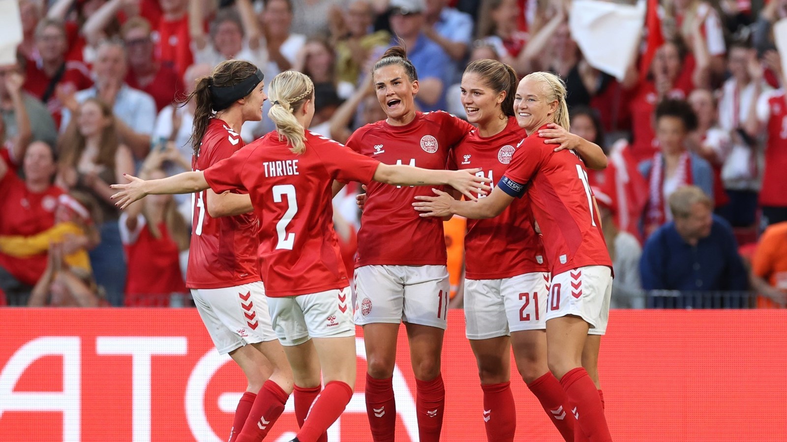 Danmark vinder historisk kamp