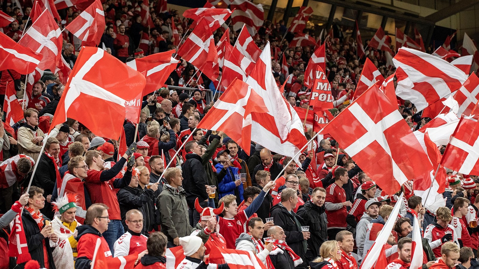 Danske fans fylder Bella Arena