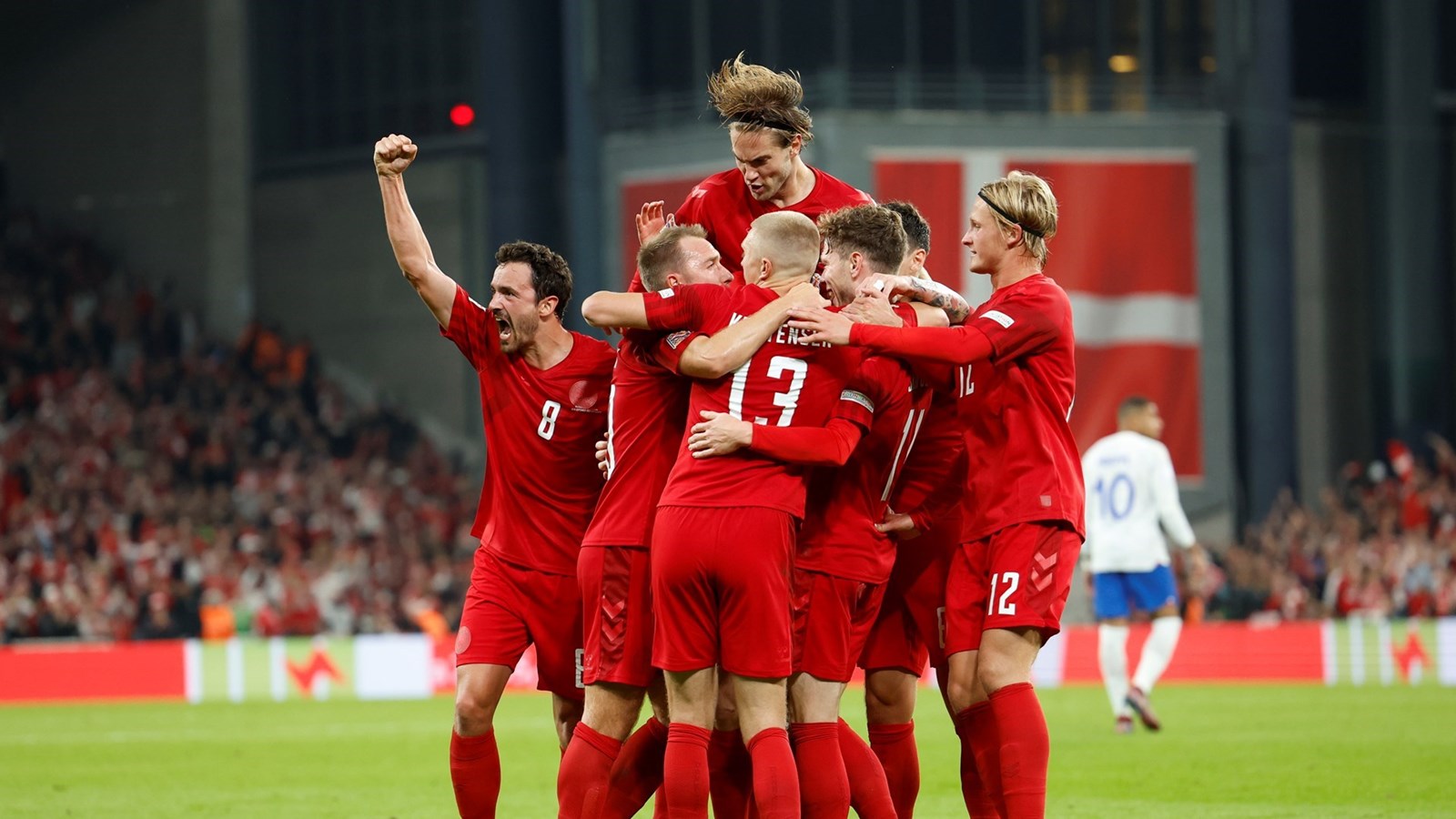 Magnifique! Solid dansk 2-0-sejr over Frankrig